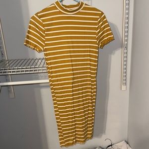 short sleeve midi dress